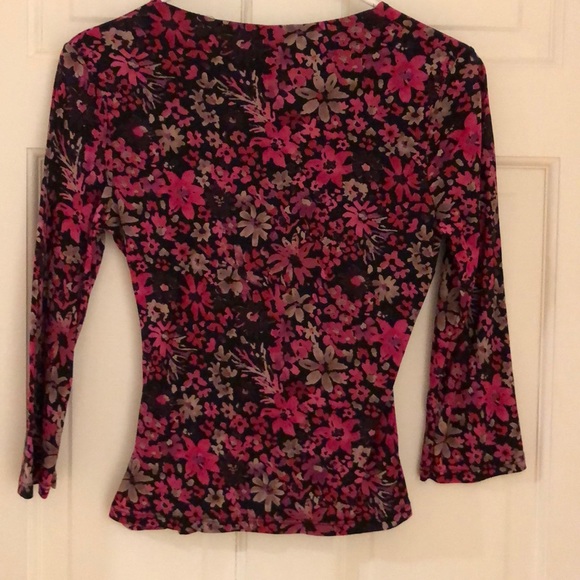 GEOFFREY BEENE Sport pink flowered top small - Picture 2 of 3